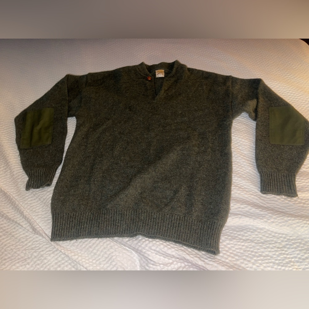Vintage Cabela's Olive V-Neck Wool Sweater Size XL Sidney, NE